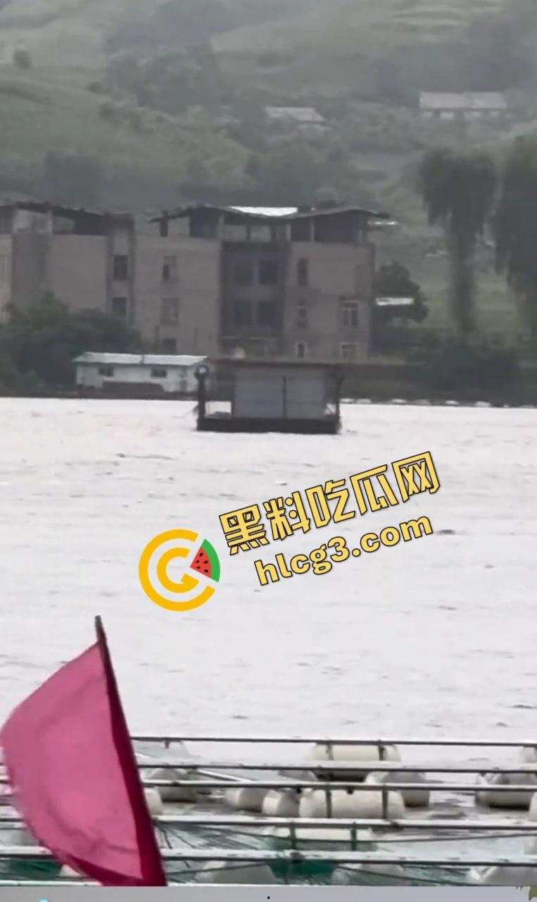 丹东鸭绿江告急!中朝两国放水泄洪,跨国大水灾一夜吞没整个边境-2