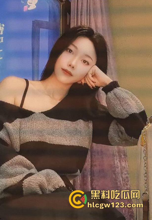 海角乱伦大神 我和亲妹妹 阳台全裸后入爆操妹妹 全程淫语骚话一镜到底！-1