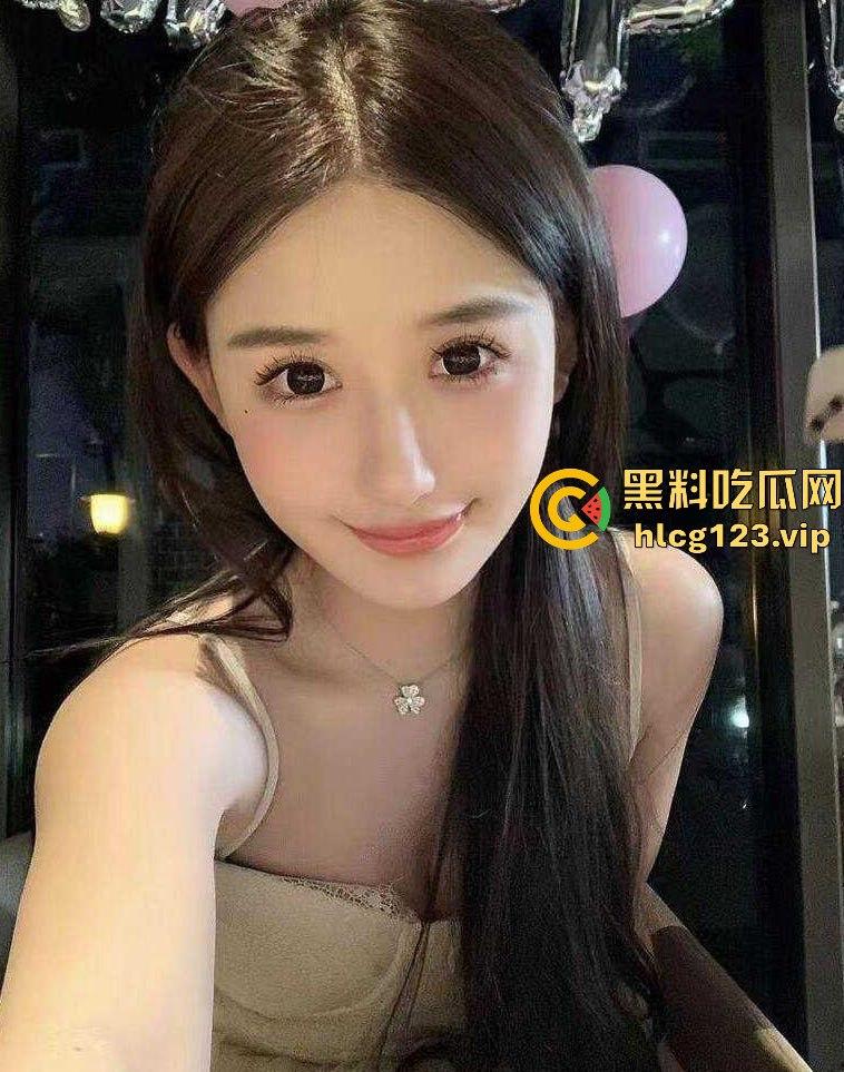 汕头大学黑丝高跟大一学妹被体育生学长狂蹬！男友心疼不敢操，她却被学长后入猛干！-5