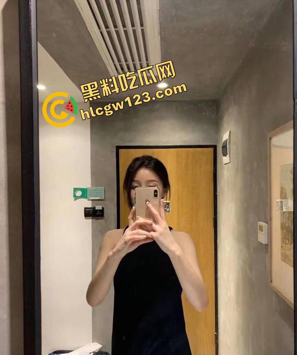 极品颜值情侣私拍视频泄密!超火辣御姐被调教成发情小母狗,筷子美腿蝴蝶逼干到起飞!-4