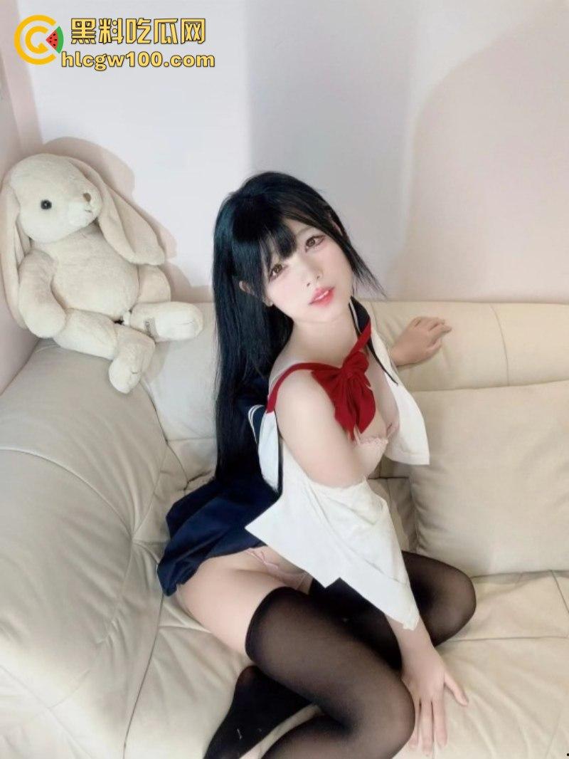 群友自购 89W粉丝大UP【草莓粥粥】 内衣可爱骚舞 快乐至上舰长福利！-11