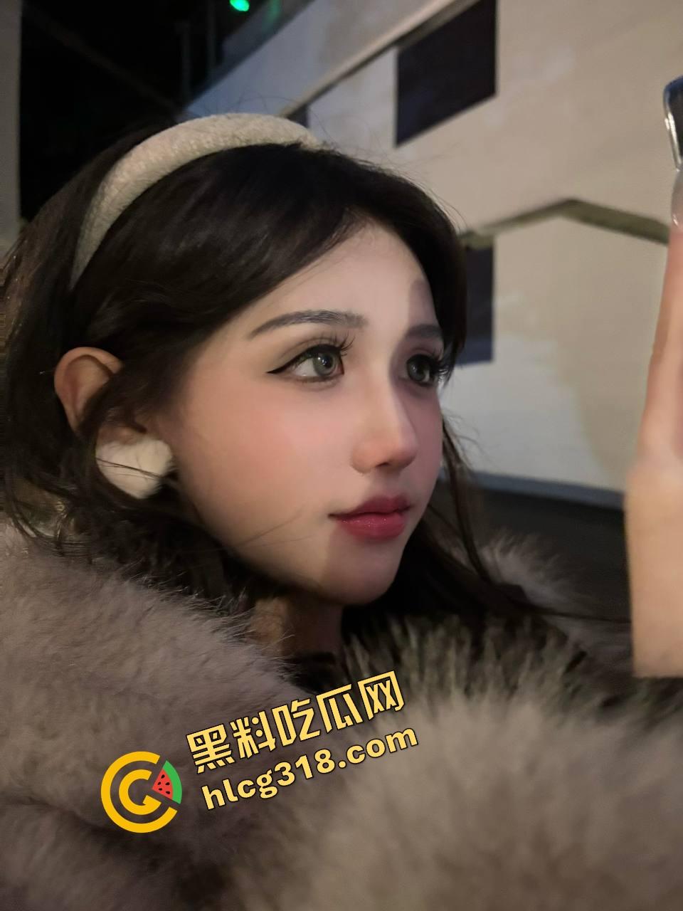 纹的时候笑得像疯子,洗的时候哭得像狗,精神小妹胸口洗纹身,找到接盘侠就开始洗过往了?-2