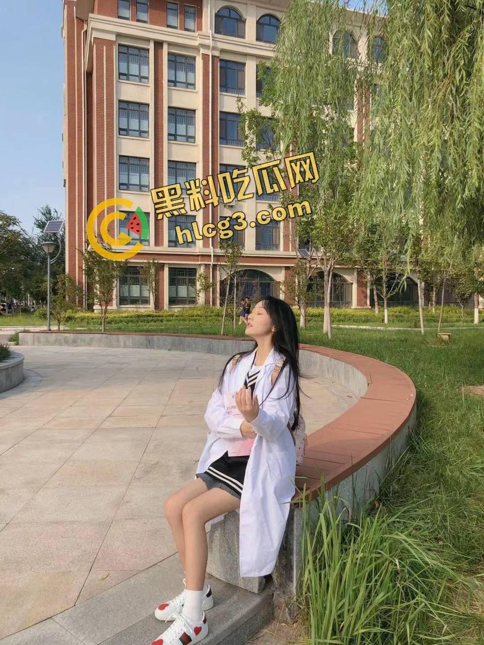 济南齐鲁闷骚母狗『袁倩倩』淫荡性爱视频泄密流出！刺激对白诱人射-2