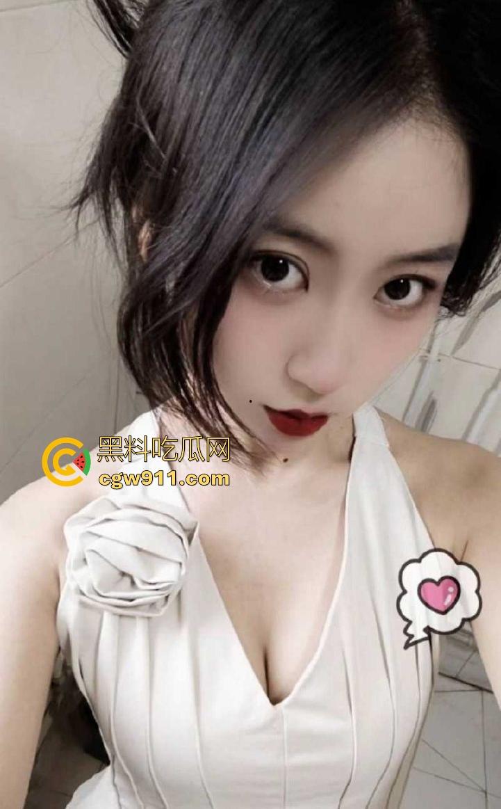 四川美术学院极品学姐【王芷情】与金主约炮被男友报复曝光私拍，性感骚货，极致后入爽到激烈抽搐！-1