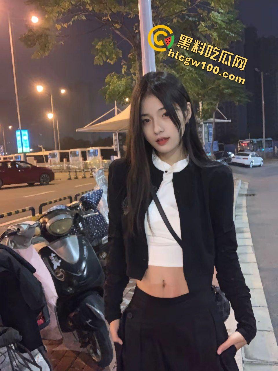 海南三亚社会骚鸡【任圈怡】特斯拉上露出诱惑内裤，勾引大哥酒店后入爆操无套内射！原创独家曝光流出！-8