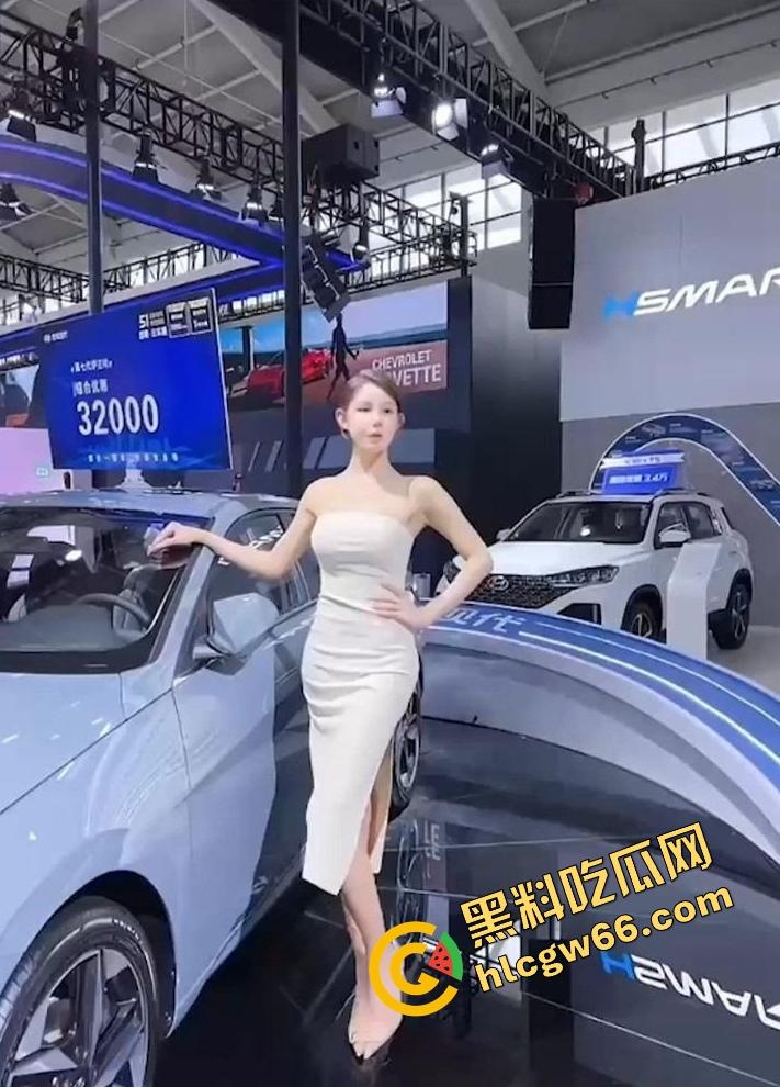 南京变性骚货COCO私密视频疯传!靠潜规则当车模,专爱男人内射小骚穴,变完性浪得更贱!-7