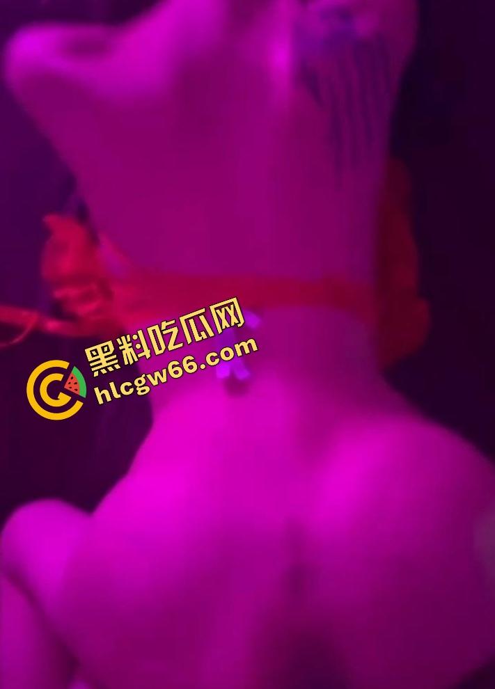 南京变性骚货COCO私密视频疯传!靠潜规则当车模,专爱男人内射小骚穴,变完性浪得更贱!-15