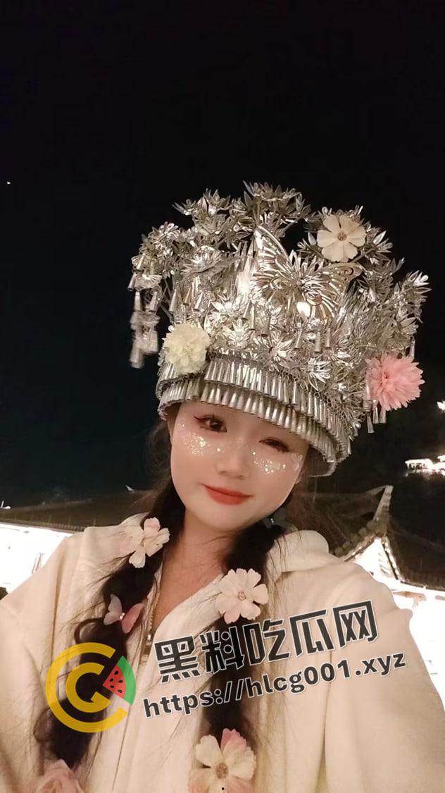 宿迁泗洪县收银员【朱馨宇】偷情上司还倒贴钱 抖音聊天记录不堪入目 喜欢被草的时候掐脖子-2