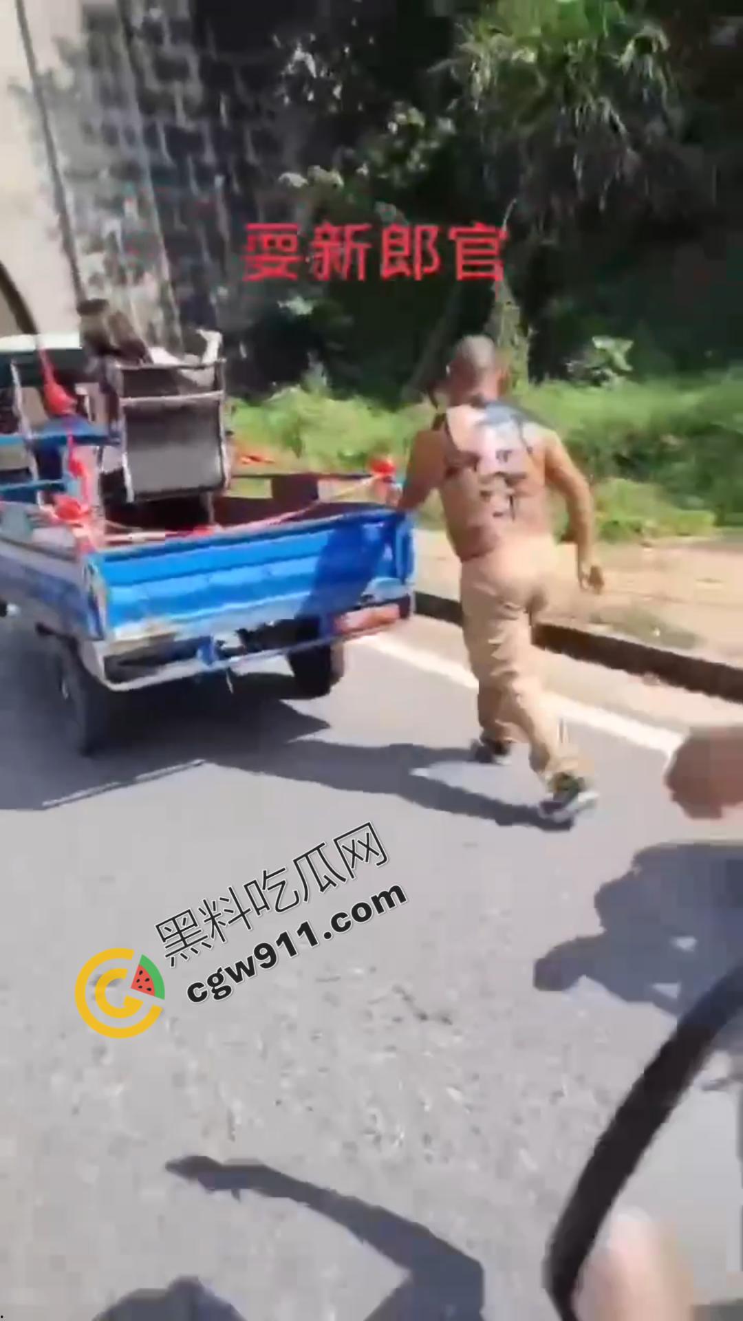 疯狂新潮!男人与充气娃娃狂热交欢,大操大办婚宴,现场嘉宾欢呼不断,意乱情迷的狂欢场面曝光!-8