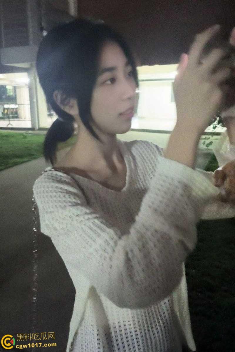 成都高颜值舞蹈老师【林渝】，难以抵抗金钱诱惑，堕落为金主性奴，胯下侍奉爆筋肉棒，口技十分了得！-5