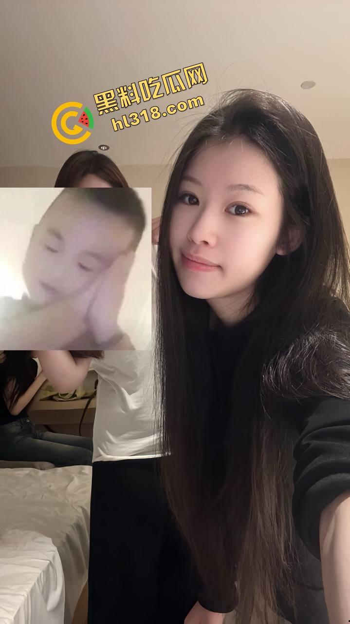 约炮美甲店少妇本想随便玩,结果喷成水龙头,直接喊兄弟组队3P,骚货嘴上说害羞下面一刻都不停!-3