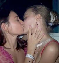 知名美国好莱坞巨星 强尼戴普的女儿 莉莉 - 萝丝・戴普 自拍裸照泄漏 乳头超嫩肉！-25