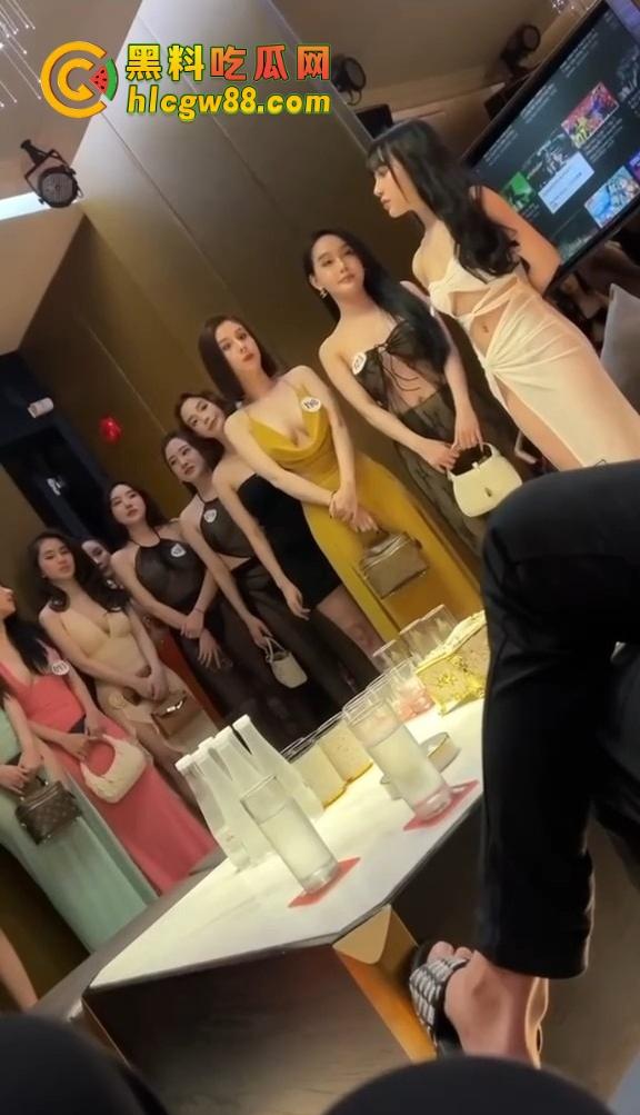 东南亚不止电信诈骗,红磨坊选秀胸真假全报,诚信操遍天道酬勤,国内医美骗婊远看D近摸坚如磐石!-3