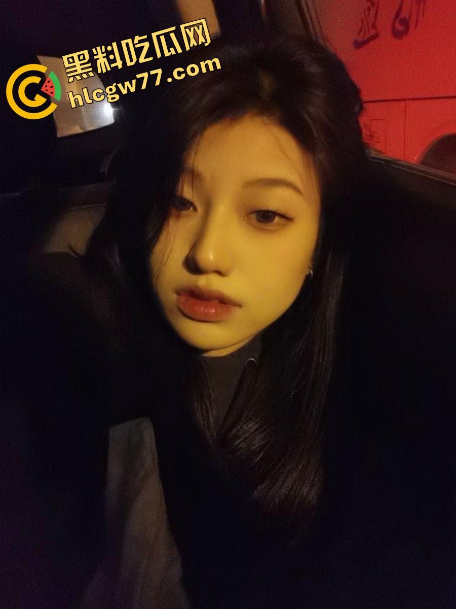 上海城建职院环境艺术系【王梅君】真是骚出新高度,临毕业一句只是玩玩就甩人,大学母狗果然不讲武德!-4