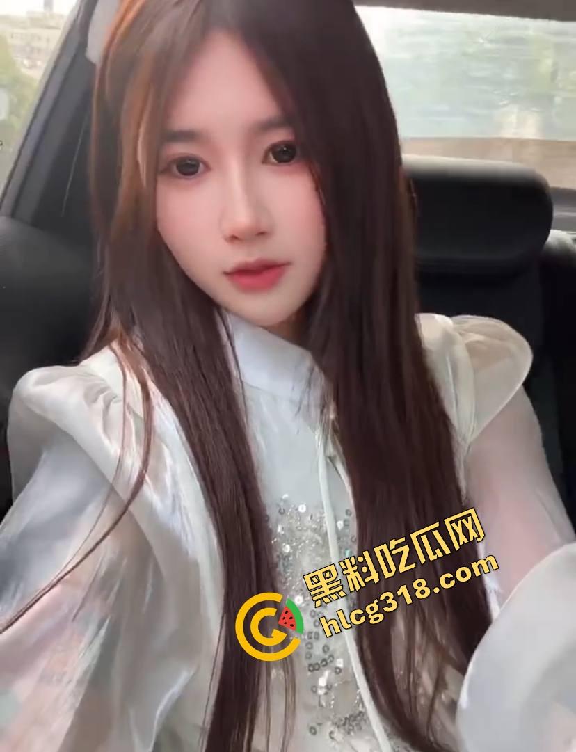 天气一热骚味就上头，瓜友野战投稿带瑜伽裤妹子不穿内裤，树林里直接掀起来就开干，一炮干完清热解暑！-3