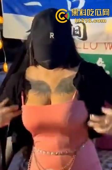 一杯柠檬茶就能细看G杯大奶,小姐姐纯手工猛打,其实我一直喜欢喝柠檬茶,什么大不大奶的无所谓!-6