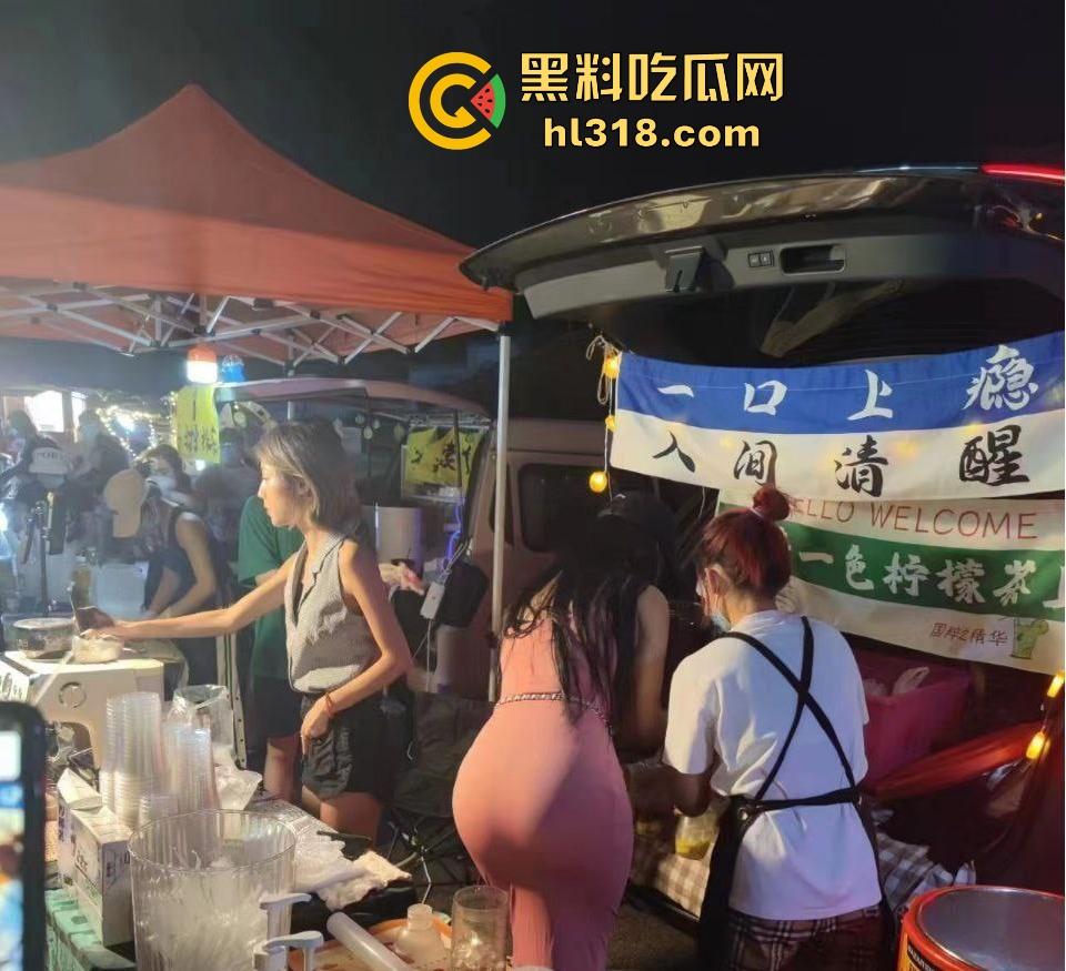 一杯柠檬茶就能细看G杯大奶,小姐姐纯手工猛打,其实我一直喜欢喝柠檬茶,什么大不大奶的无所谓!-13