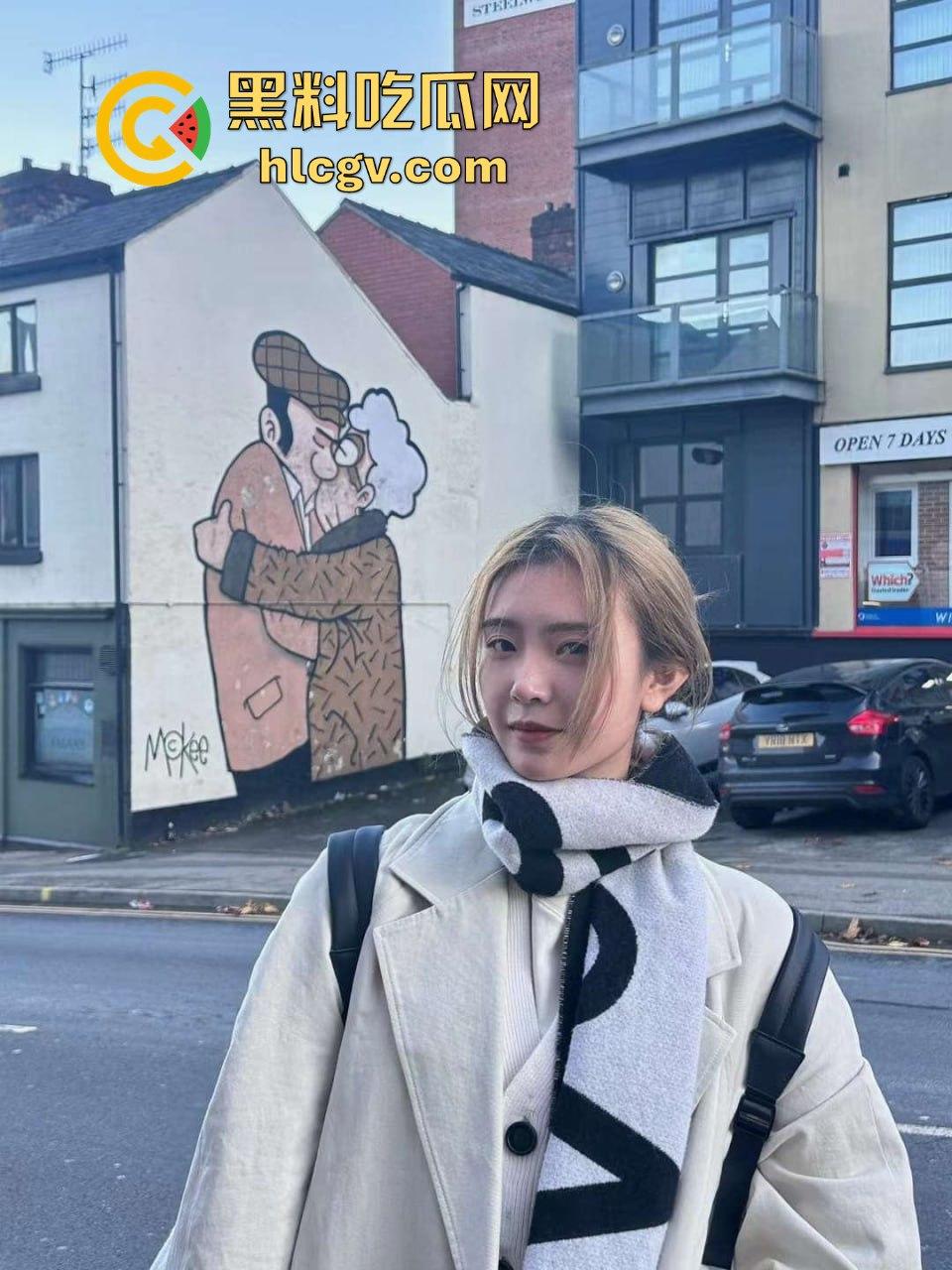 武汉大学极品学生妹【张丽娜】被富二代包养！白嫩翘臀骚劲十足，妥妥的豪门肉便器！-8