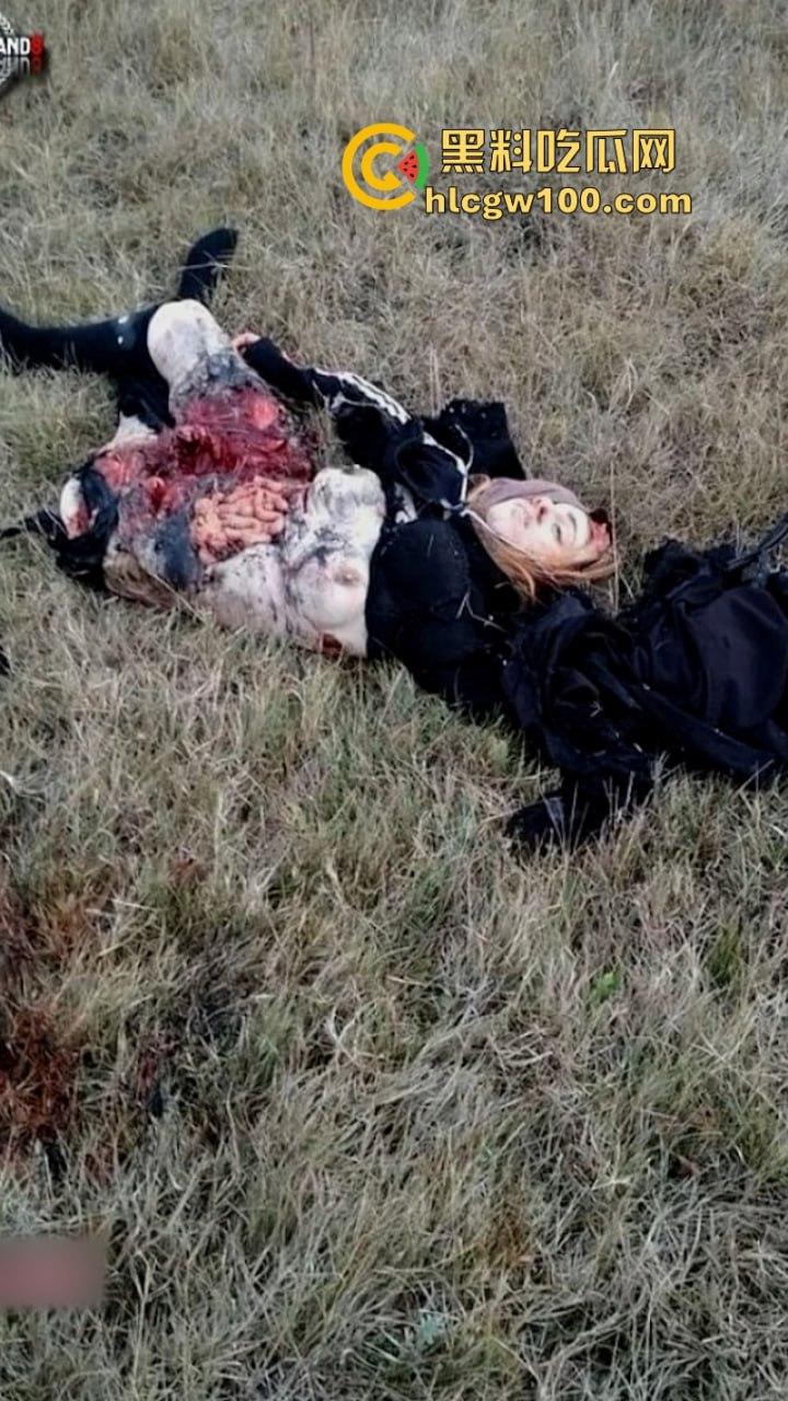 恐怖慎点!花季少女集本献祭 跳楼卧轨头身分离各种血腥自杀场面-7