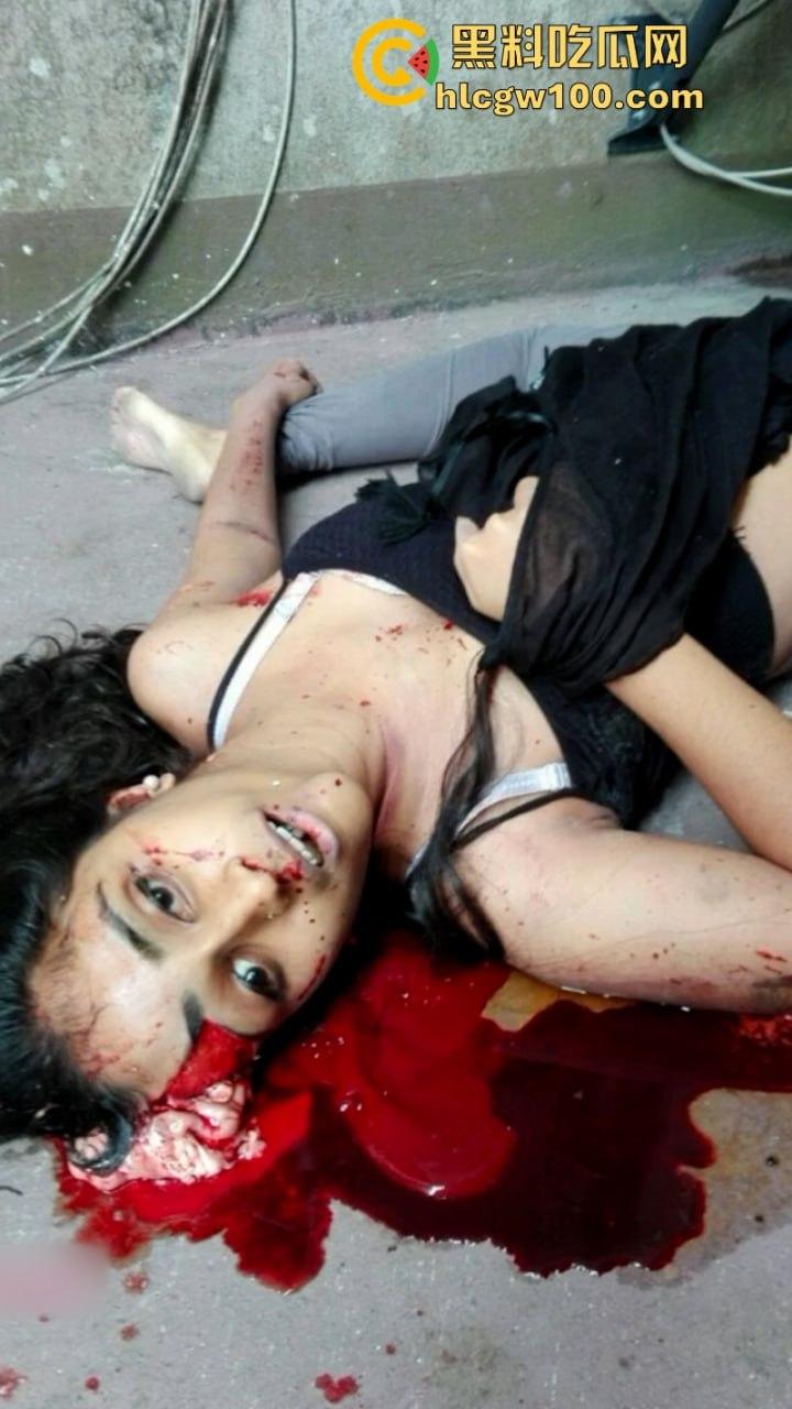 恐怖慎点!花季少女集本献祭 跳楼卧轨头身分离各种血腥自杀场面-14