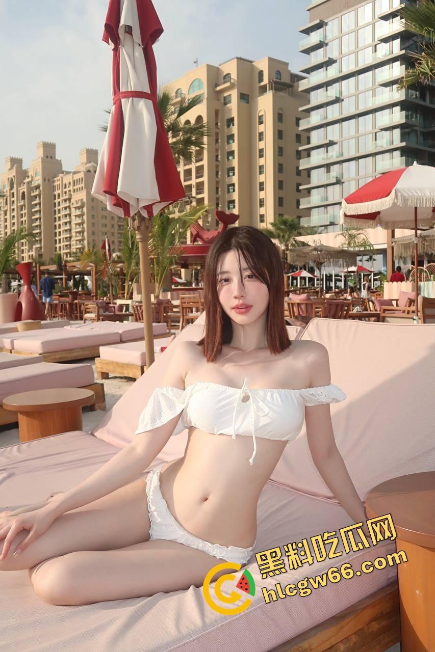 KTV艳遇升级为连环爆操,富哥点了个公主开口惊艳,半首歌还没唱完就自己跪下吃鸡!-6