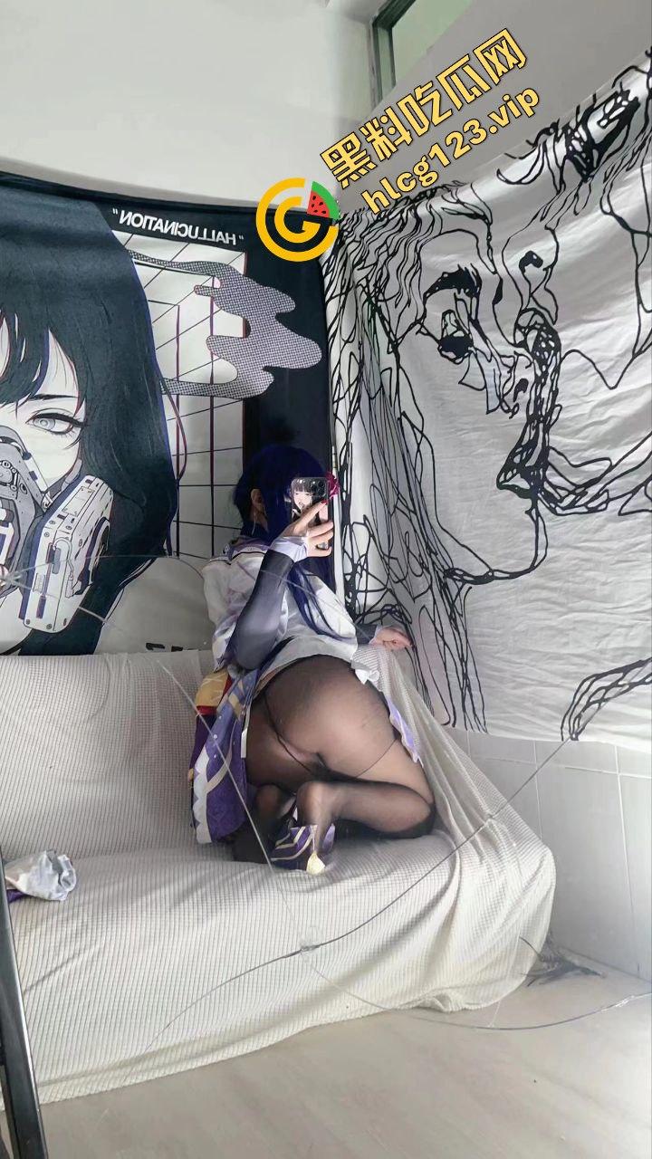 推特反差福利姬【你的kk】10月最新写真泄出，炮机狂插紧致小穴，白浆喷得满屏！-17