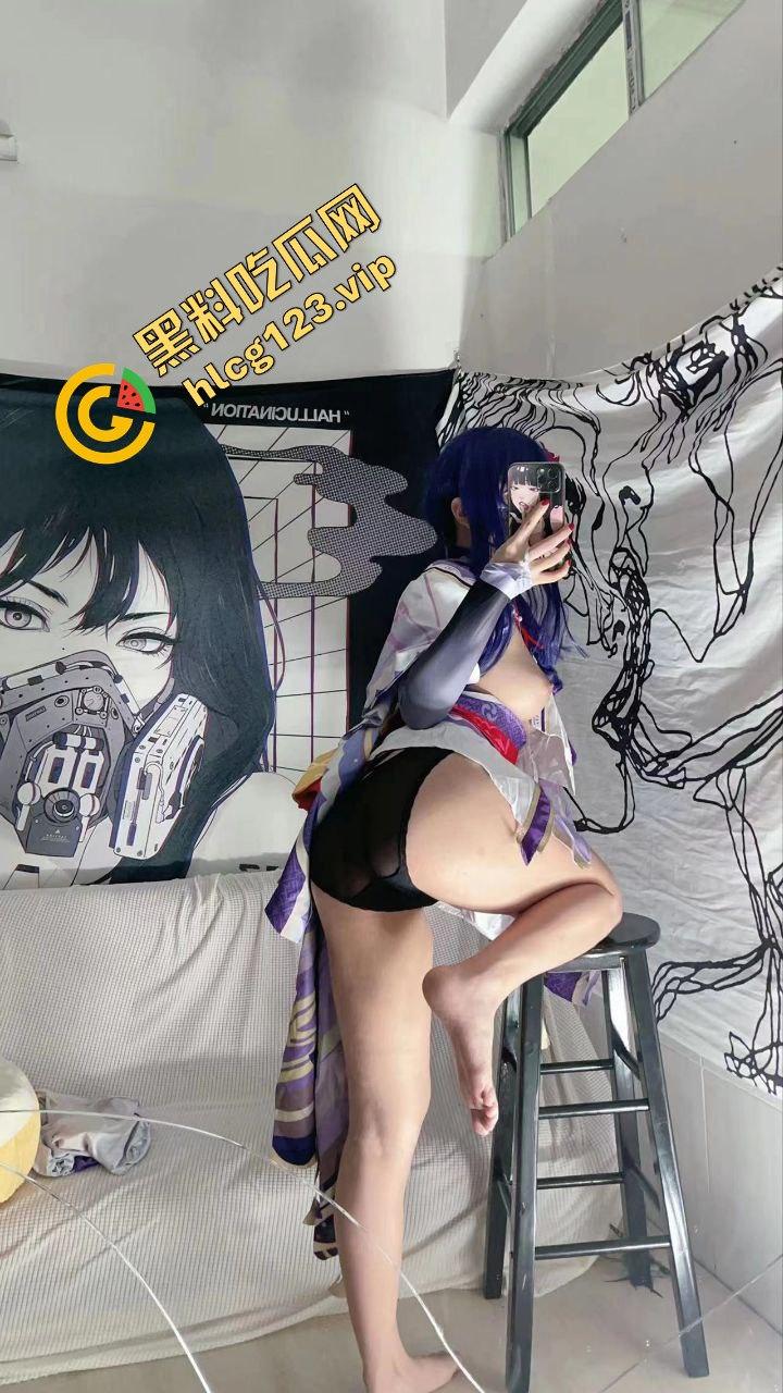 推特反差福利姬【你的kk】10月最新写真泄出，炮机狂插紧致小穴，白浆喷得满屏！-25