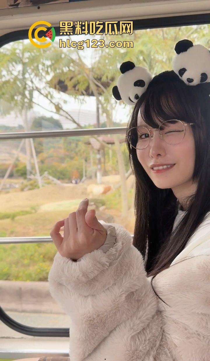 极品日本妹子白天看熊猫,晚上寂寞拿19CM狼牙棒狂放松!塞进小穴痛苦面具都出来了!-11