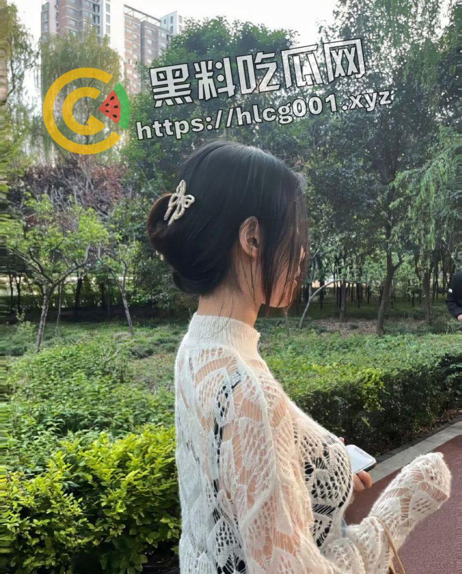 上海气质健身教练被土豪拿下！带到大别墅疯狂后入 奶子都快捏爆了 有钱就是能为所欲为啊-36