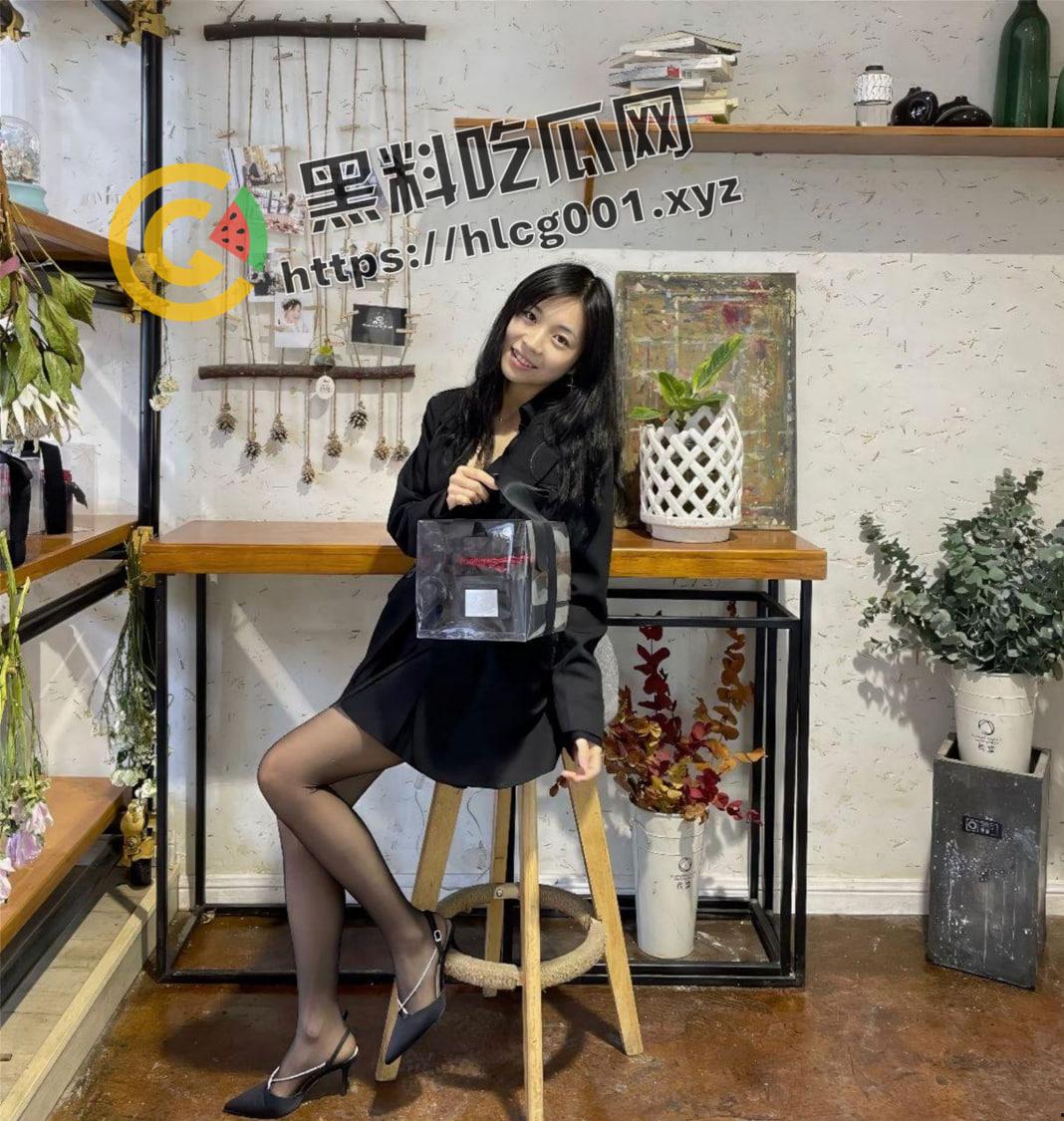 上海气质健身教练被土豪拿下！带到大别墅疯狂后入 奶子都快捏爆了 有钱就是能为所欲为啊-45