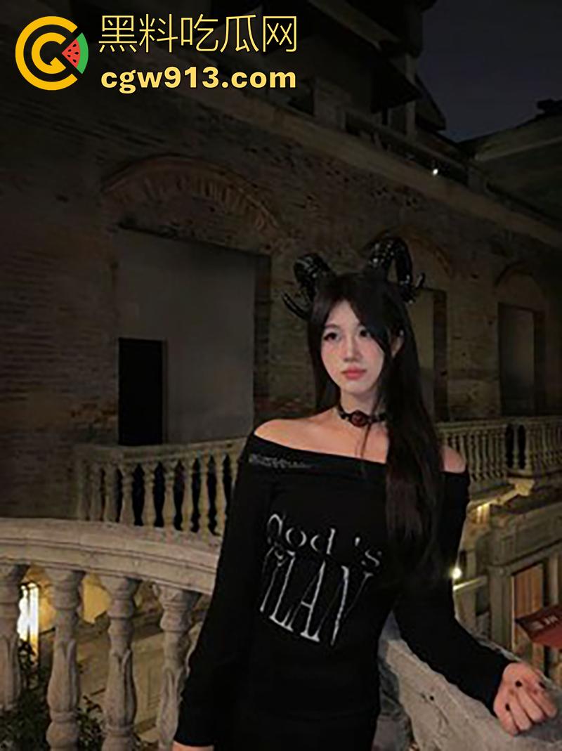 南京大奶极品反差婊【王腾诺】，外表清纯床上淫荡，身材曼妙眼神魅惑，深喉骑乘引爆荷尔蒙！-3