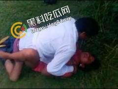 畜生阿三！印度阿三强奸妇女合集  果然印度种姓制度还在是有原因的 有的人就是天生低贱-2