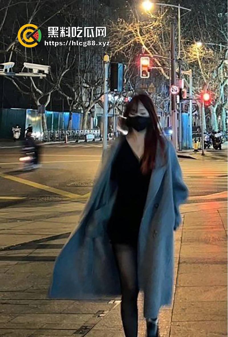 南京大学大四极品学姐【林亦如】到公司当实习会计 被老板潜规则玩弄 激情吃鸡射一脸，性爱自拍流出曝光！-2