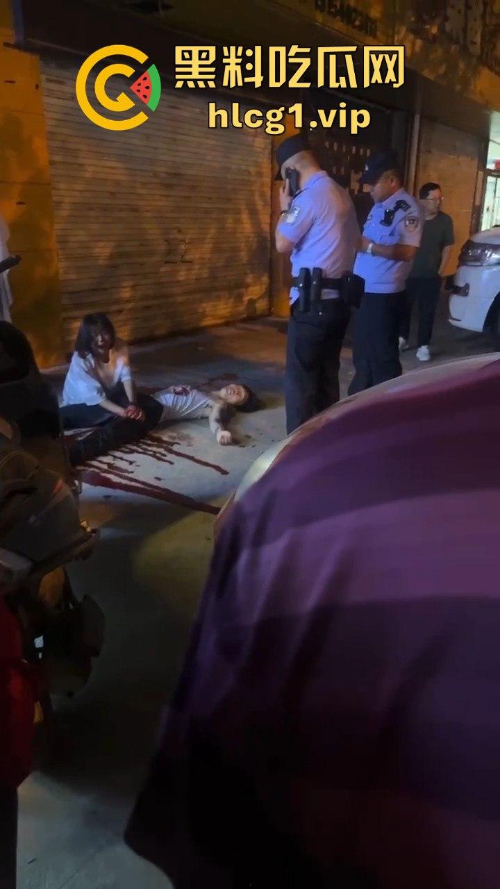 龙湾血腥惨剧!学生斗殴升级,胳膊被生生砍下,校园暴力失控震撼全城!-2