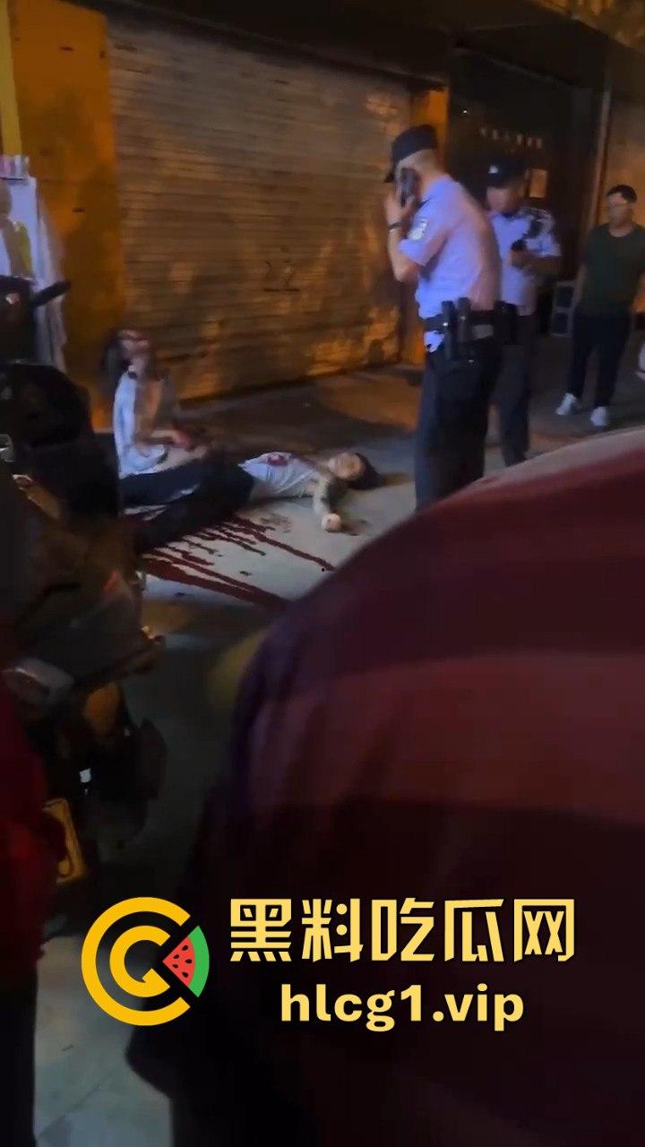 龙湾血腥惨剧!学生斗殴升级,胳膊被生生砍下,校园暴力失控震撼全城!-7