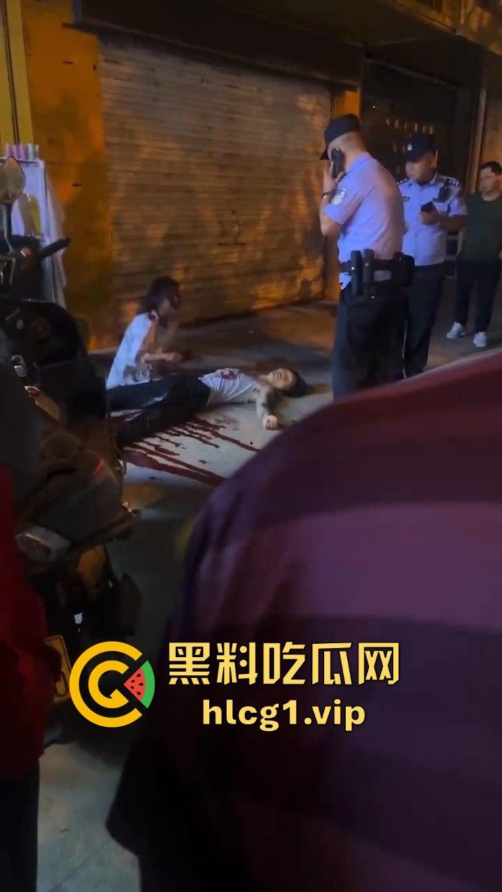 龙湾血腥惨剧!学生斗殴升级,胳膊被生生砍下,校园暴力失控震撼全城!-8
