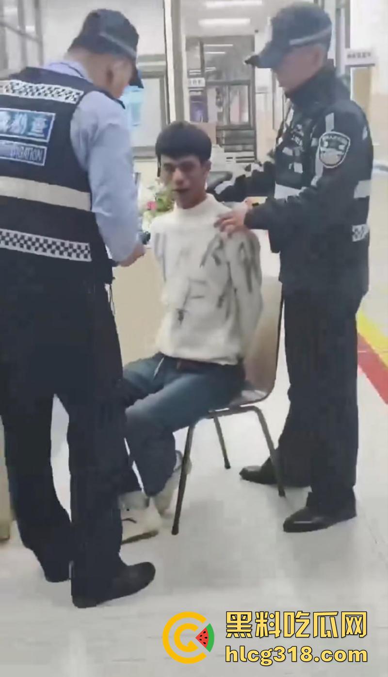 海南猛人路怒杀人，酒驾后与他人发生剐蹭，渴望私了被拒，将其撞倒反复碾压至其死亡！-8