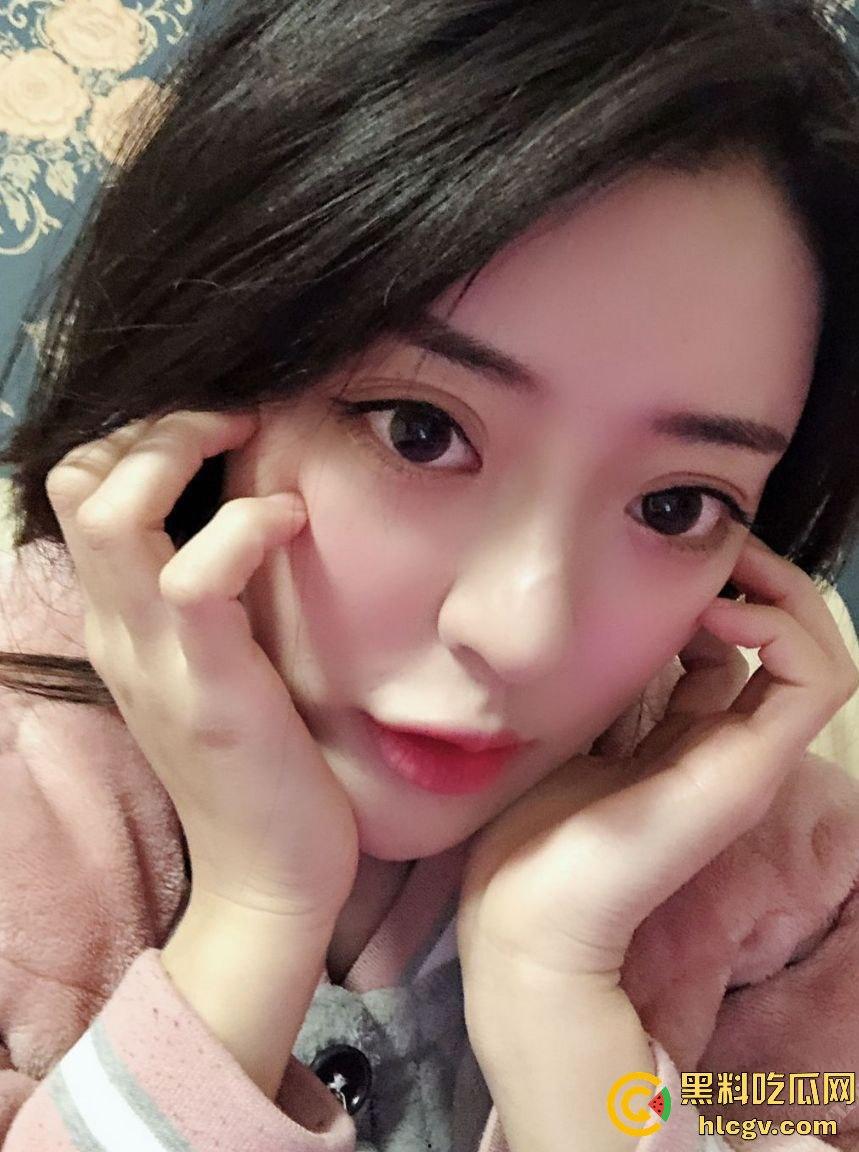 瓜友怒曝三年女友【李玉婷】偷吃丑闻！平时嫌男友脏，背地里给野男人口得比吃海底捞还香！-3